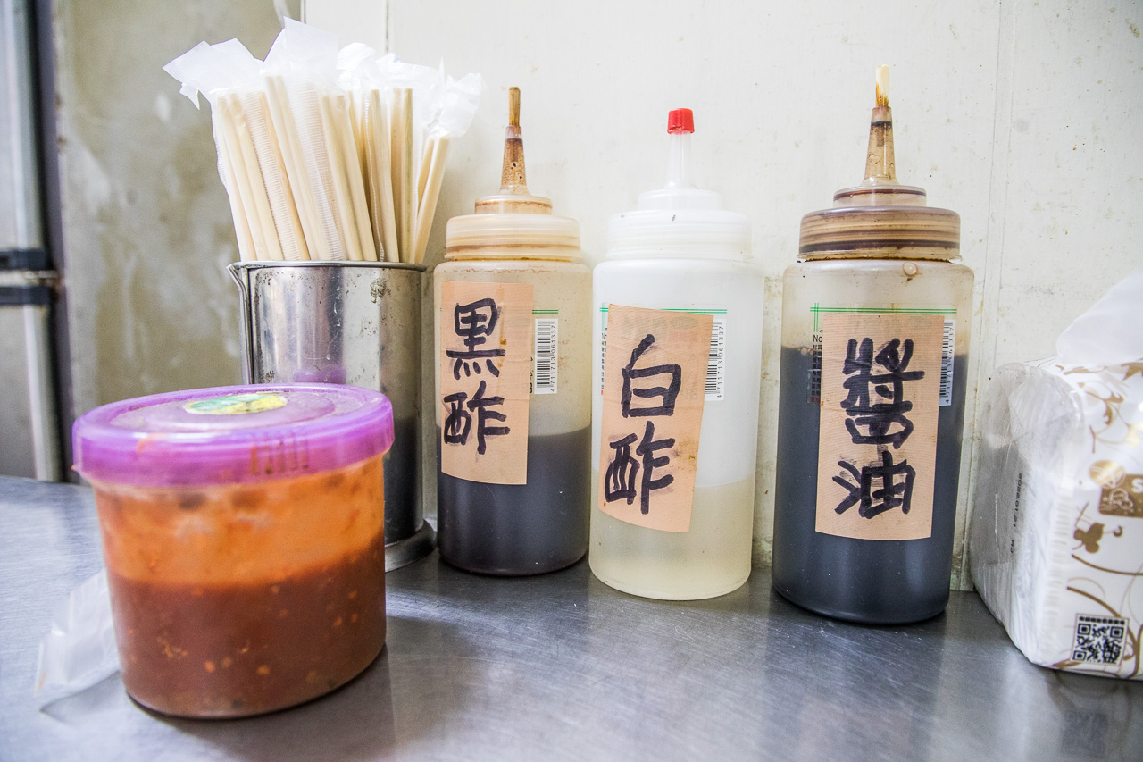 桃園美食,桃園小吃,桃園滷味,桃園牛肉麵,桃園銅板小吃,桃園八十元牛肉麵,和平牛肉麵
