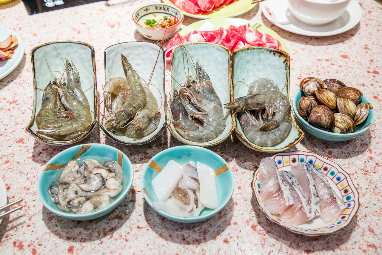 中和美食,中和環球購物中心美食,中和火鍋吃到飽,中和麻辣火鍋吃到飽,中和環球購物中心吃到飽,中和小福利,小福利火鍋會所 中和環球店