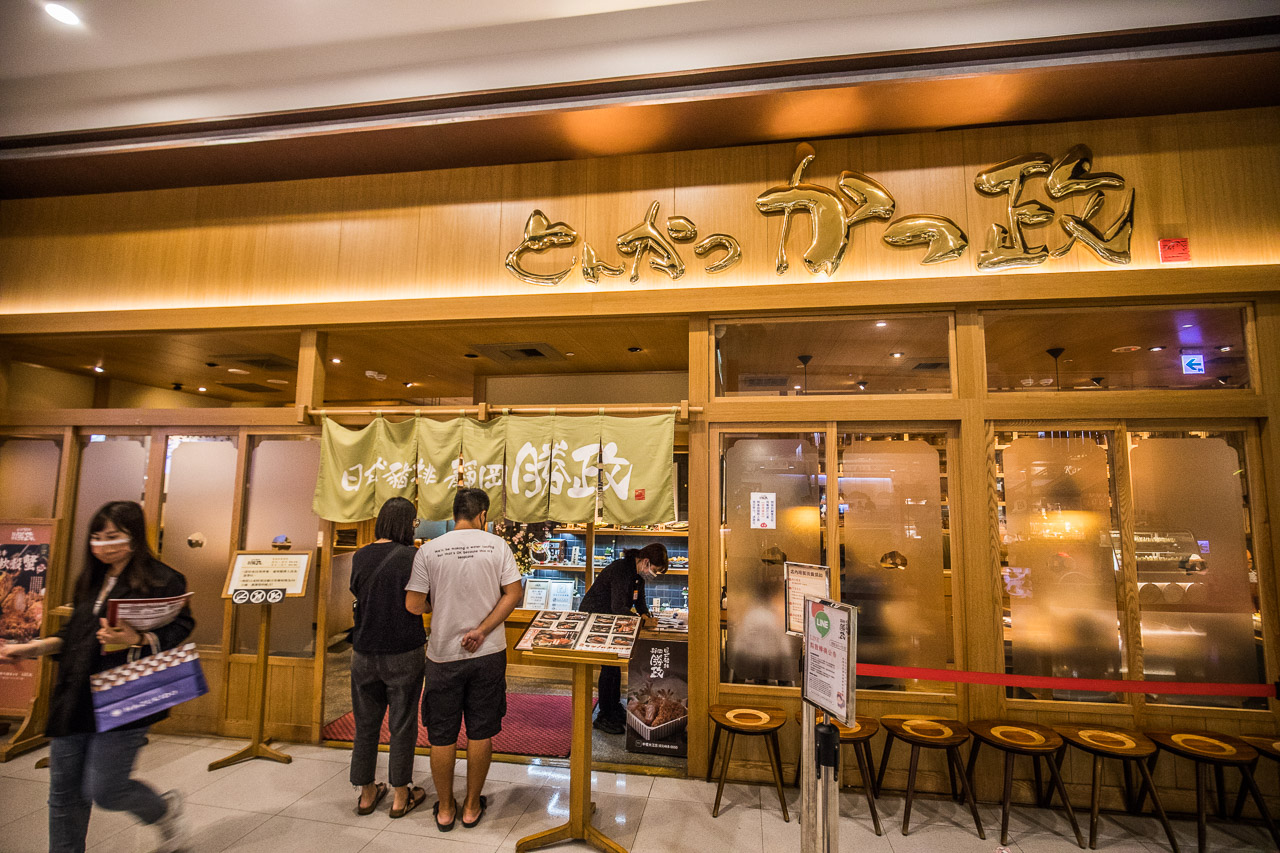大江購物中心美食,中壢購物中心,中壢百貨公司,桃園青埔一日遊,2022週年慶必敗購物中心,中壢好停車購物,桃園打卡聖地,週年金喜包鈔有料,大江購物中心週年慶,大江購物中心停車,大江購物中心