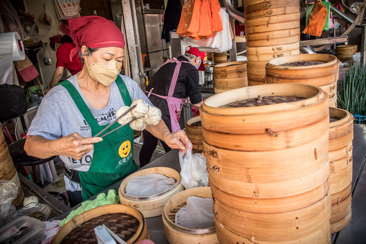 忠貞祖傳現做小籠包,中壢美食,龍岡美食,中壢小吃,龍岡小吃,中壢小籠包,龍岡小籠包,祖傳現做小籠包