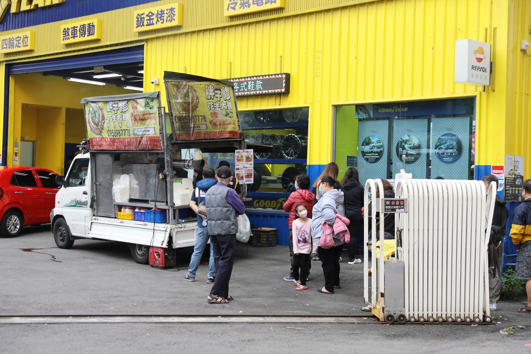 胖子修行動餐車排隊,胖子修行動餐車套餐,胖子修行動餐車必點,胖子修行動餐車,胖子修行動餐車菜單