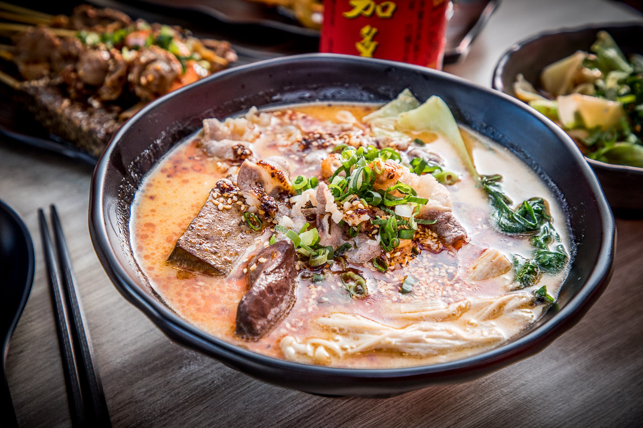 台北麻辣鍋,台北滷味,台北川味料理,台北擼串,台北四川料理,台北宜賓燃麵,台北麻辣麵,呼麻忽辣麵食堂
