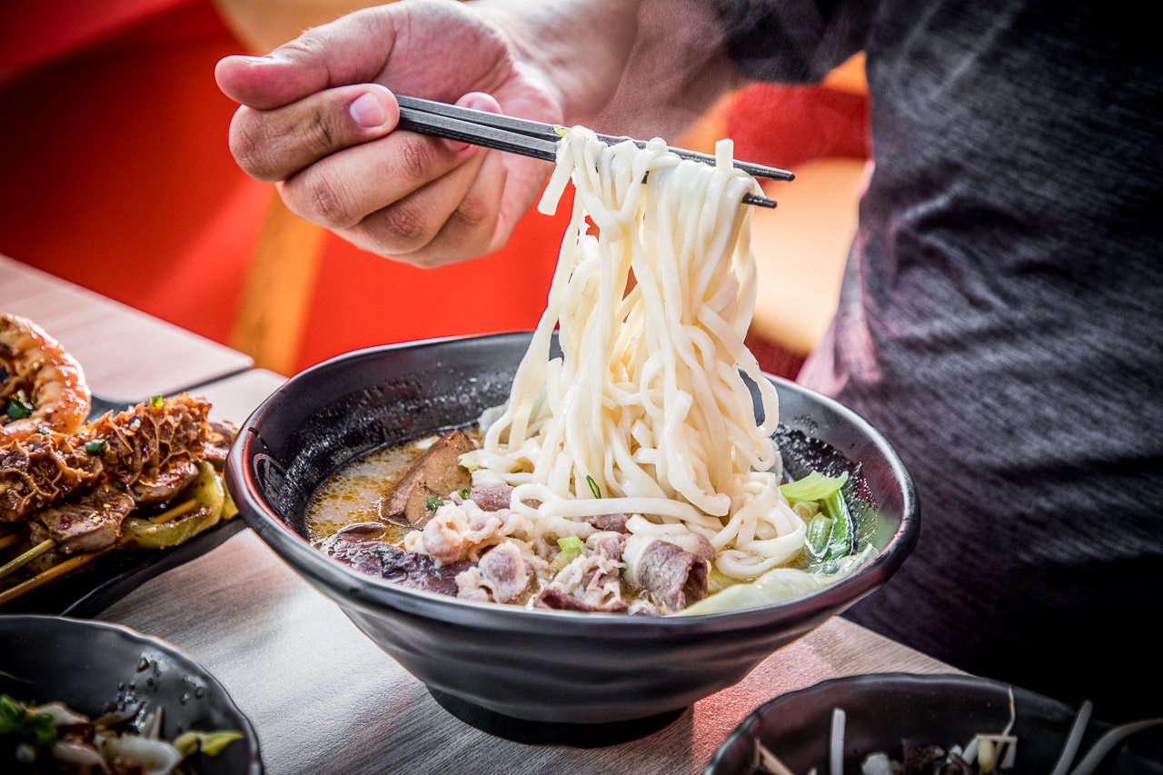 台北麻辣鍋,台北滷味,台北川味料理,台北擼串,台北四川料理,台北宜賓燃麵,台北麻辣麵,呼麻忽辣麵食堂