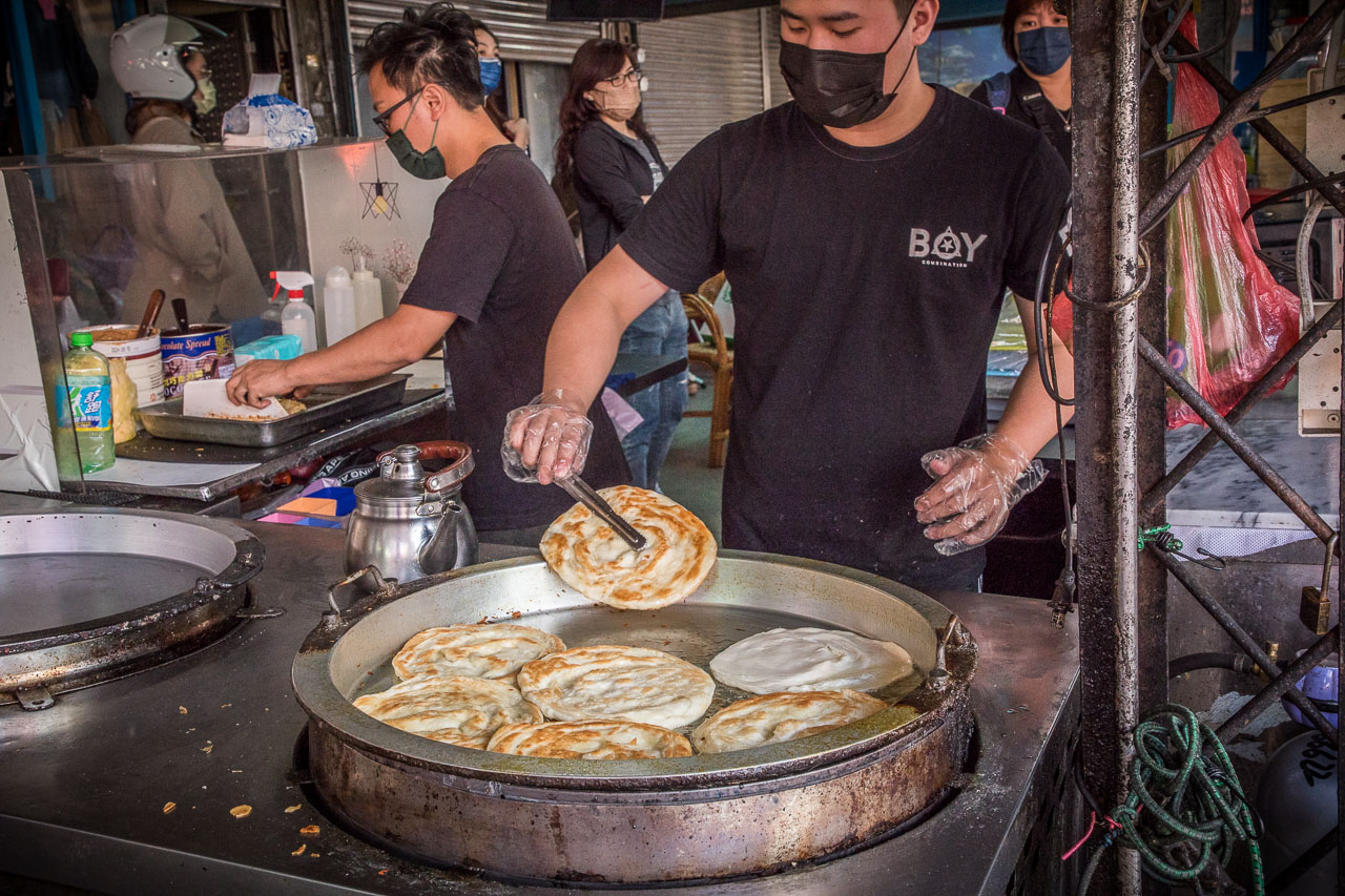 中壢美食,龍岡美食,中壢小吃,中壢早餐,龍岡小吃,龍岡甩餅,忠貞甩餅