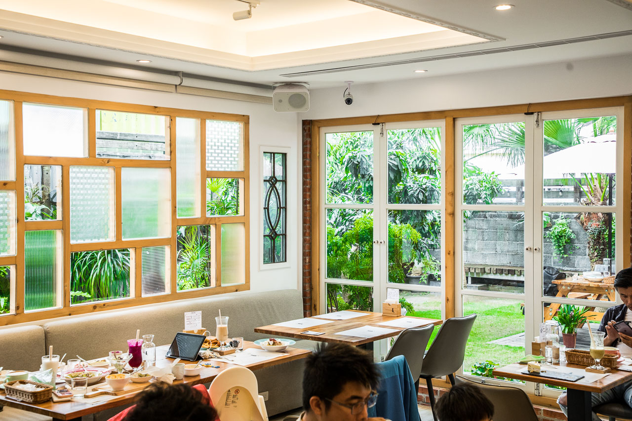 龍潭貓餐廳,龍潭寵物餐廳,龍潭甜點,龍潭薑花餐廳,龍潭約會,野薑花與貓庭園餐廳,桃園美食,龍潭美食,龍潭咖啡廳