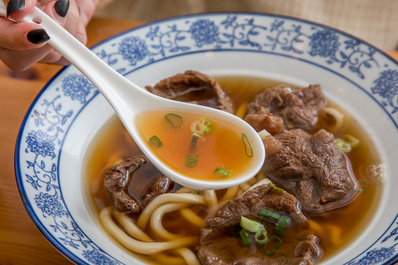 台南美食,台南蝦仁飯,台南海鮮粥,台南牛肉麵,台南海鮮意麵,台南健康餐,邢爺爺料理廚房