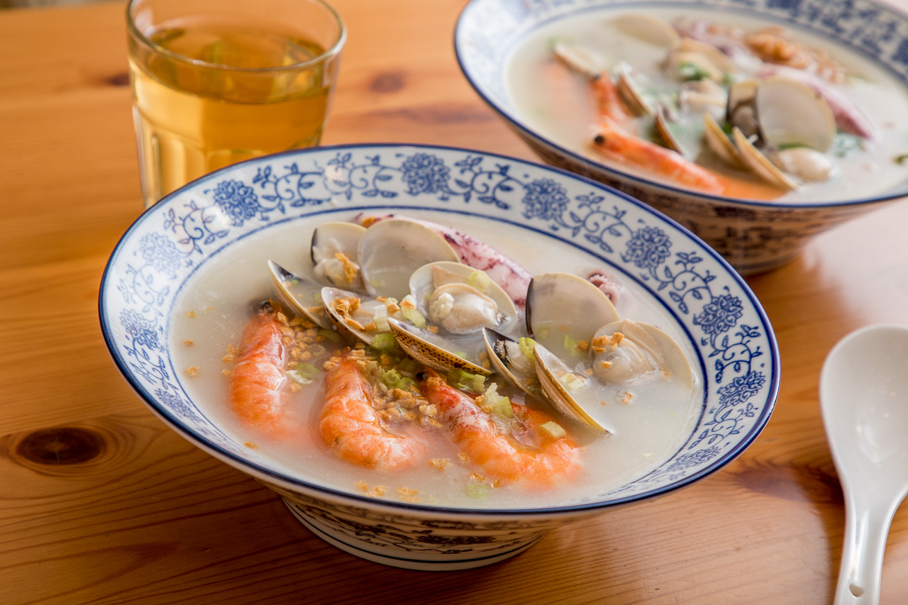 台南健康餐,邢爺爺料理廚房,台南美食,台南蝦仁飯,台南海鮮粥,台南牛肉麵,台南海鮮意麵 @大手牽小手。玩樂趣