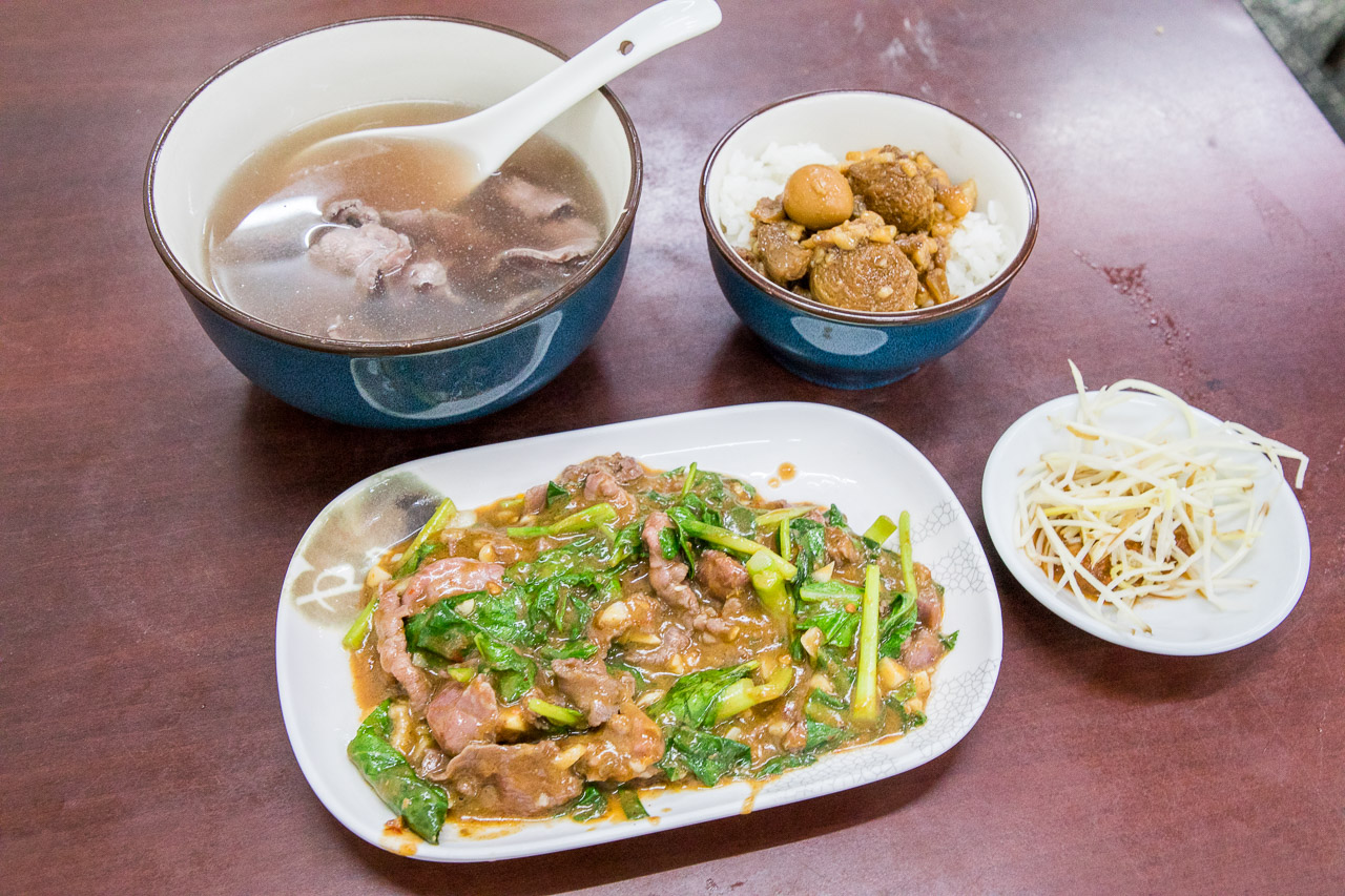 善化牛肉湯,阿牛仔牛肉湯