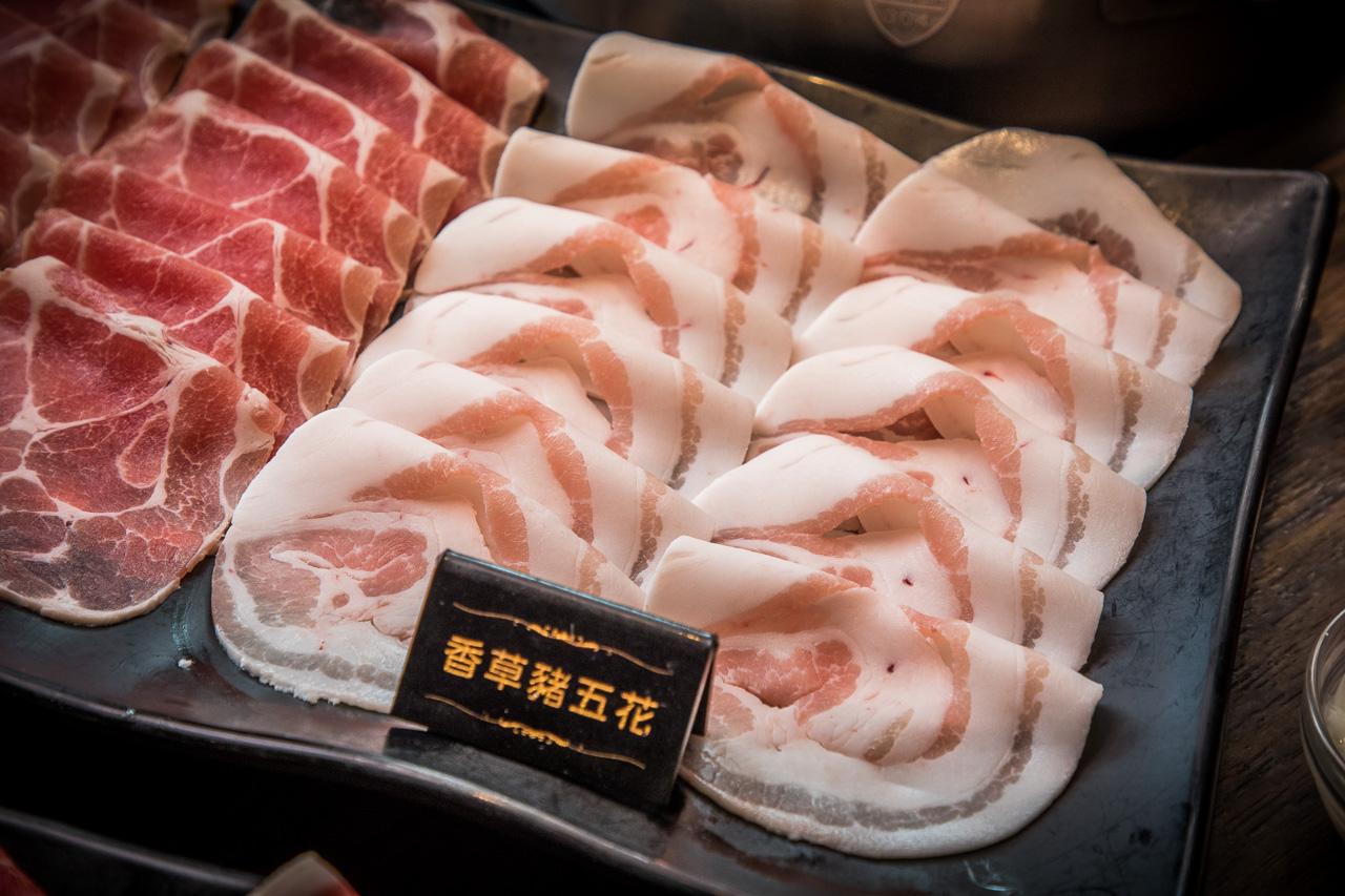 林口美食,桃園麻辣鍋吃到飽,巴適經典麻辣鍋林口店,林口麻辣鍋吃到飽,林口草莓吃到飽,桃園草莓吃到飽,巴適麻辣鍋草莓吃到飽,桃園美食