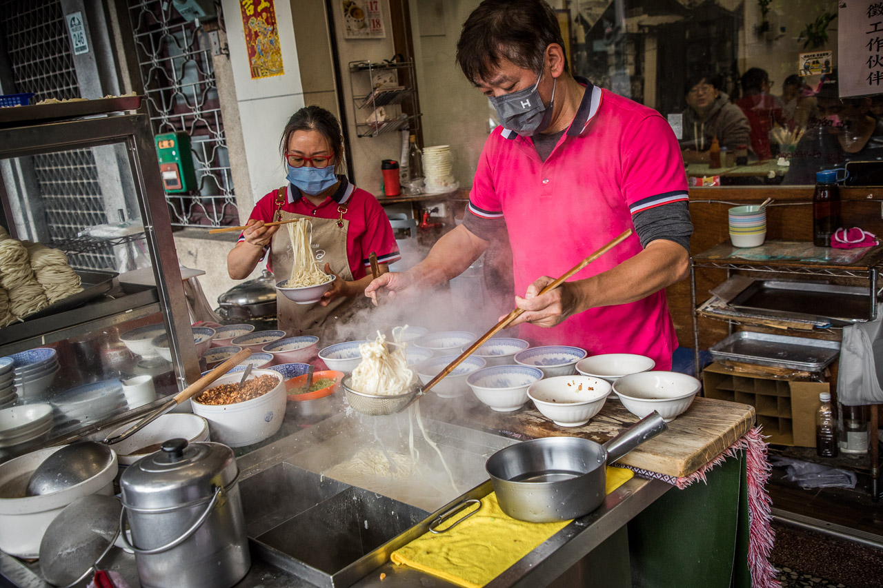 羅東喥咕麵,宜蘭美食,宜蘭小吃,羅東美食,羅東小吃,宜蘭魚丸湯,羅東帝爺廟口喥咕麵 @大手牽小手。玩樂趣
