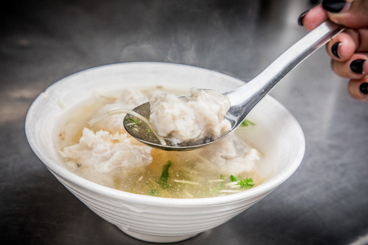 台南老店,台南保安路美食,台南虱目魚焿,阿鳳浮水虱目魚焿,阿鳳浮水虱目魚焿台南總店,台南美食,台南小吃 @大手牽小手。玩樂趣