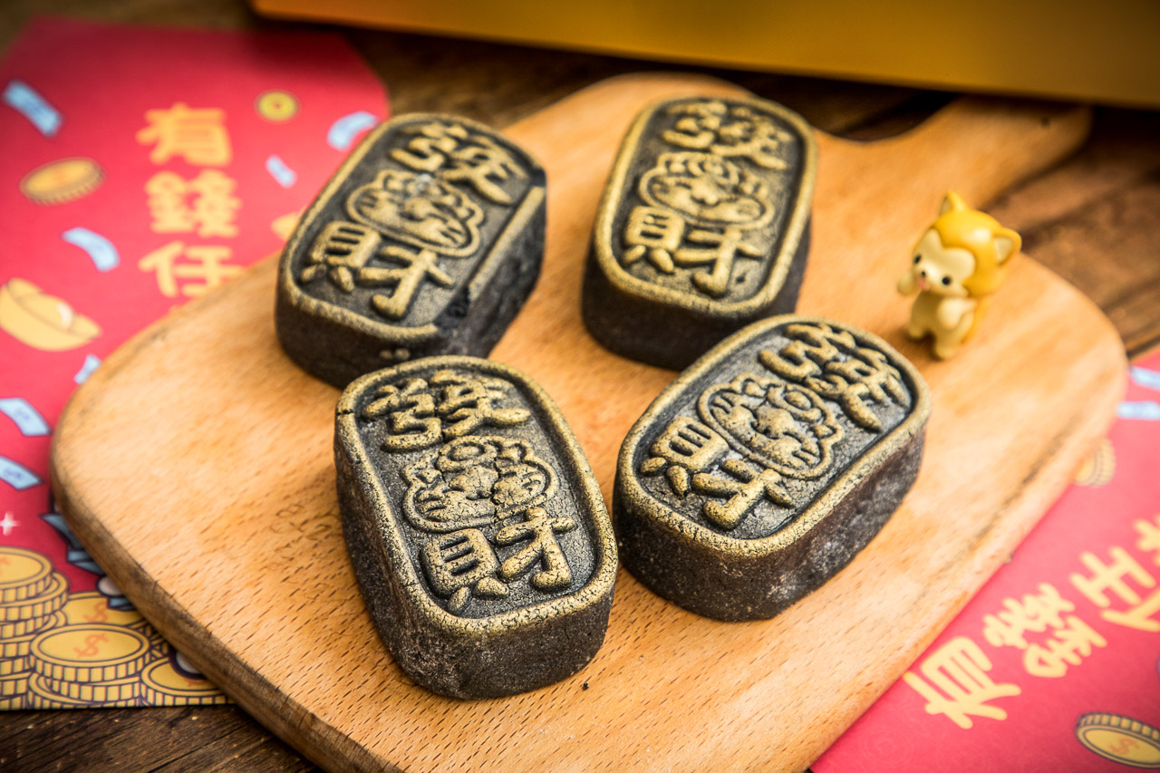 高雄美食,高雄甜點,2023年節送禮,高雄麵包,高雄鳳梨酥,高雄伴手禮,wuyo烘焙工坊-屋優,黑金發財金磚鳳凰酥,發財金磚鳳凰酥