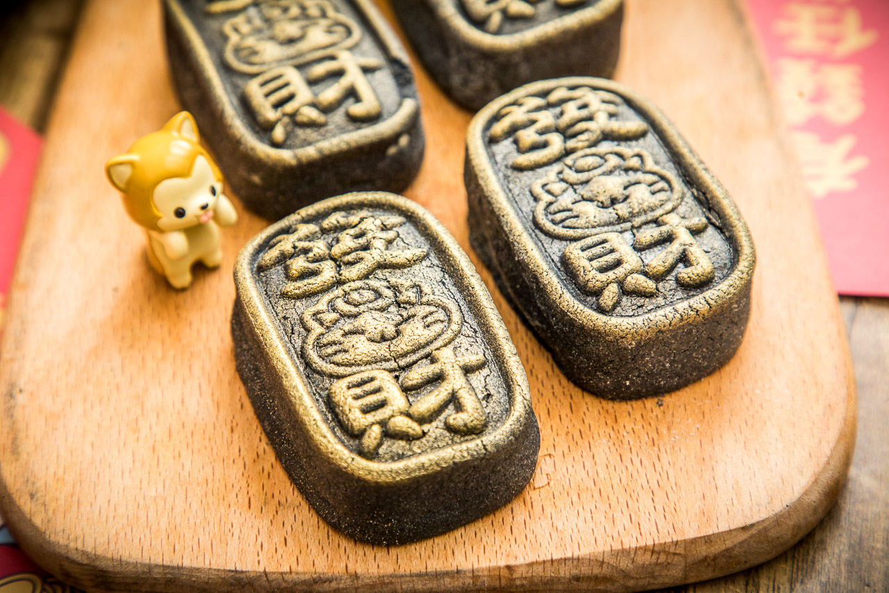 高雄美食,高雄甜點,2023年節送禮,高雄麵包,高雄鳳梨酥,高雄伴手禮,wuyo烘焙工坊-屋優,黑金發財金磚鳳凰酥,發財金磚鳳凰酥