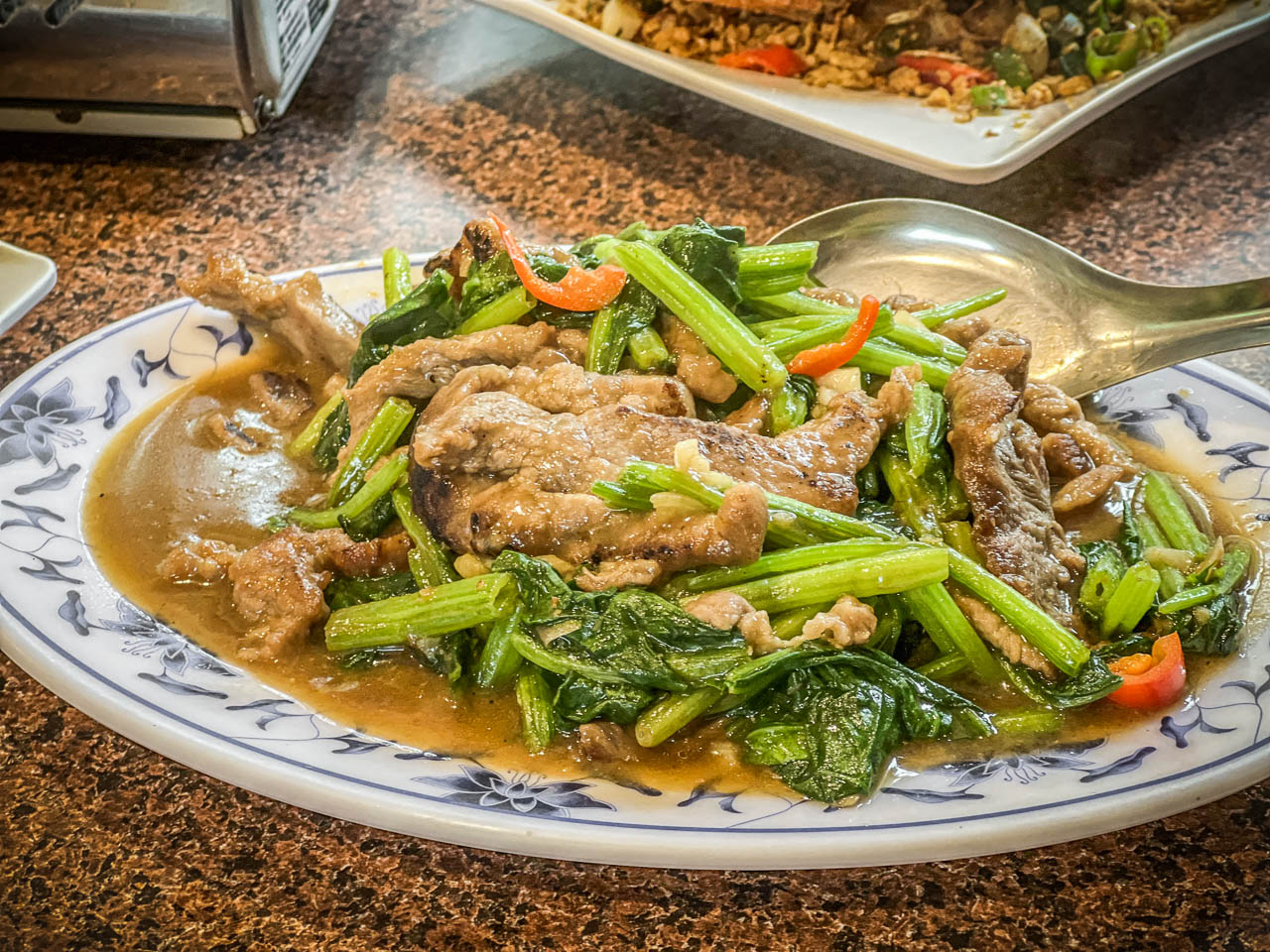 桃園快炒,大白鯊海產