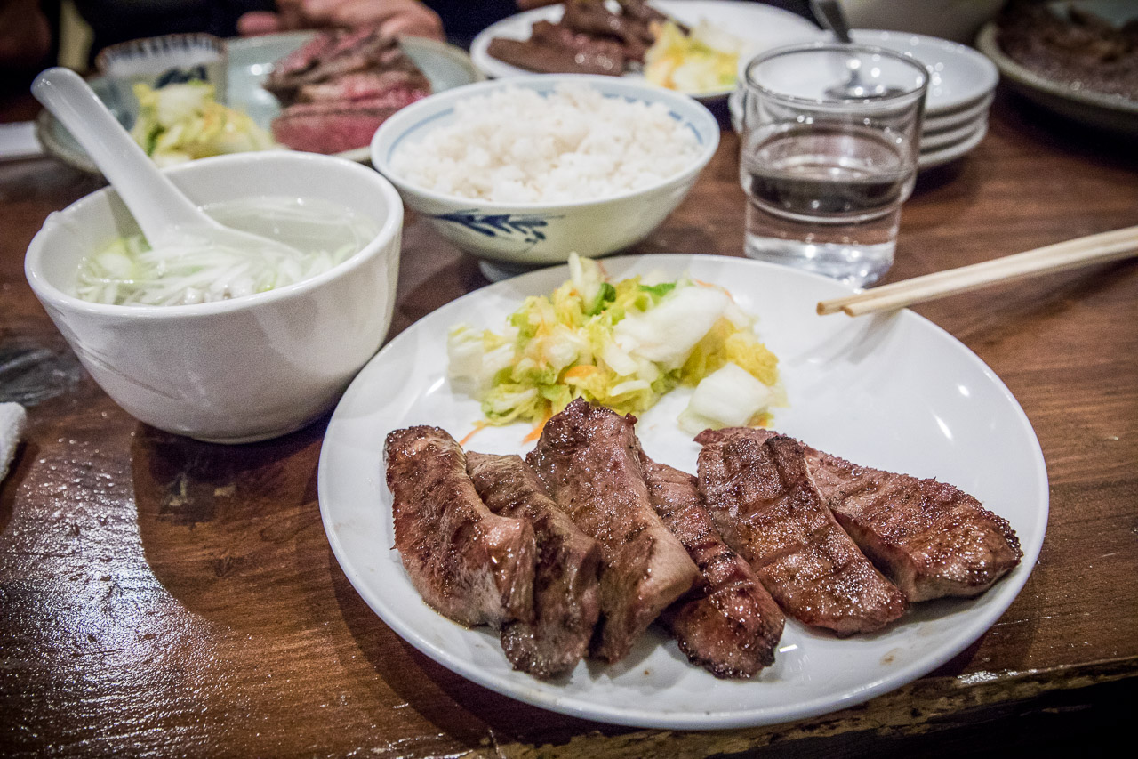 日本美食,日本牛舌,仙台烤牛舌,仙台牛舌餐廳,仙台牛舌料理,日本炭烤牛舌,日本牛舌料理,仙台美食,閣牛舌料理