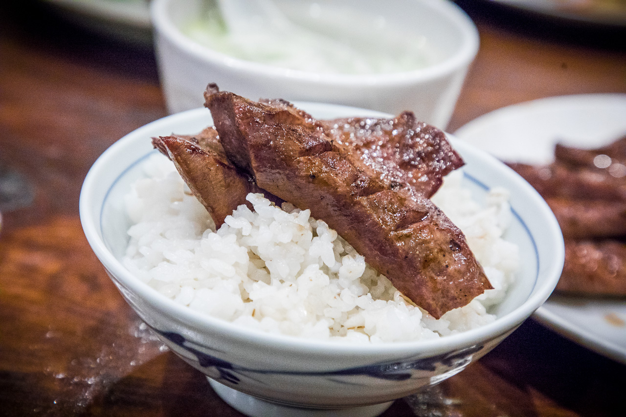 日本美食,日本牛舌,仙台烤牛舌,仙台牛舌餐廳,仙台牛舌料理,日本炭烤牛舌,日本牛舌料理,仙台美食,閣牛舌料理