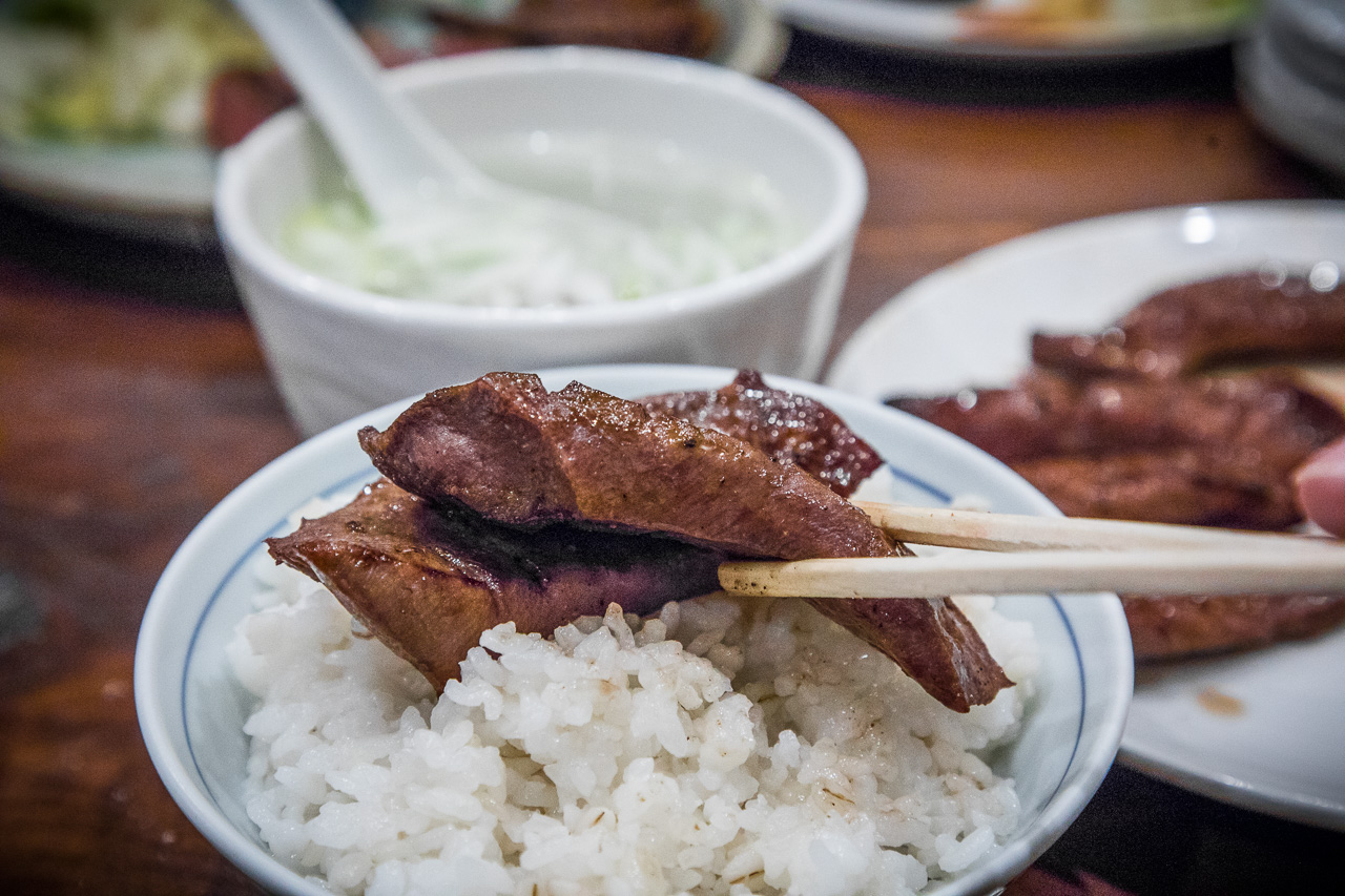 日本美食,日本牛舌,仙台烤牛舌,仙台牛舌餐廳,仙台牛舌料理,日本炭烤牛舌,日本牛舌料理,仙台美食,閣牛舌料理