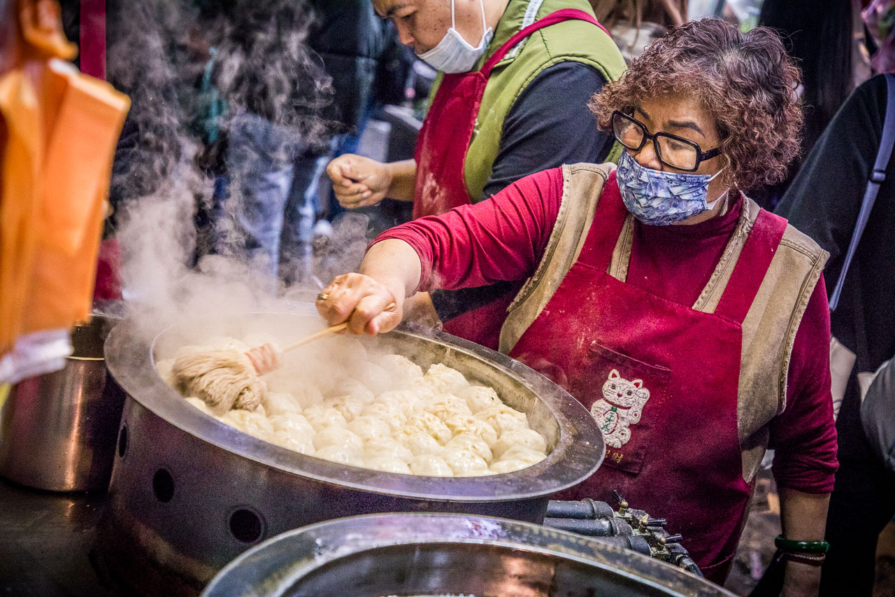 上海生煎包,台北美食,三重美食,三重小吃,三和夜市美食,三重煎包,三重上海生煎包,三和夜市生煎包