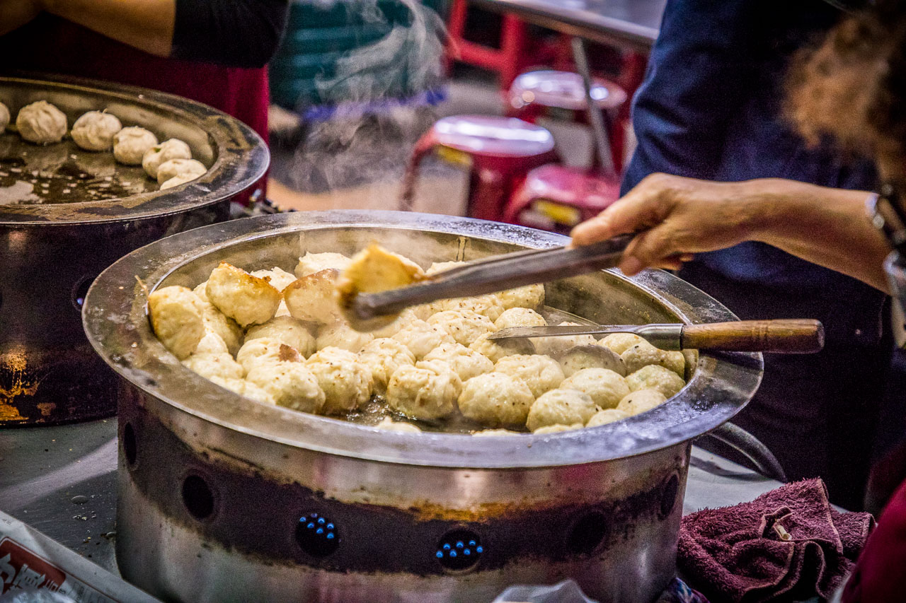 上海生煎包,台北美食,三重美食,三重小吃,三和夜市美食,三重煎包,三重上海生煎包,三和夜市生煎包
