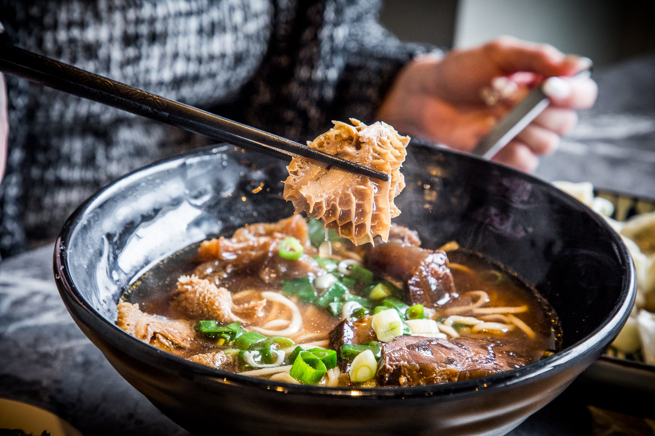 中壢美食,桃園美食,桃園小吃,中壢小吃,中壢牛肉麵,桃園小吃店,食一碗秋香的味道
