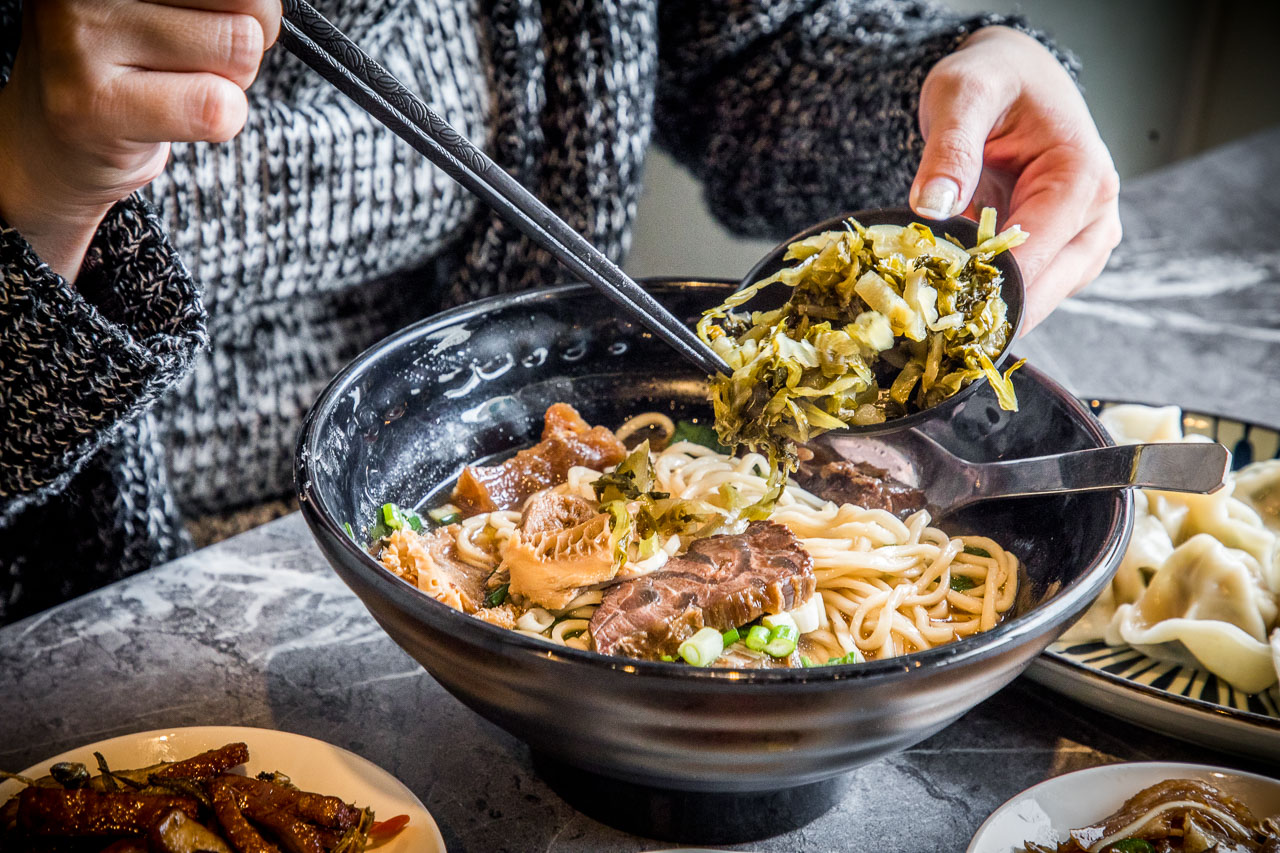 桃園小吃,中壢小吃,中壢牛肉麵,桃園小吃店,食一碗秋香的味道,中壢美食,桃園美食 @大手牽小手。玩樂趣