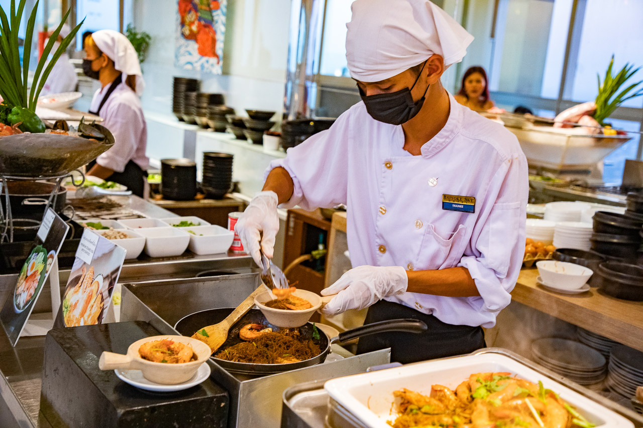 曼谷美食,曼谷彩虹雲霄酒店餐廳自助餐