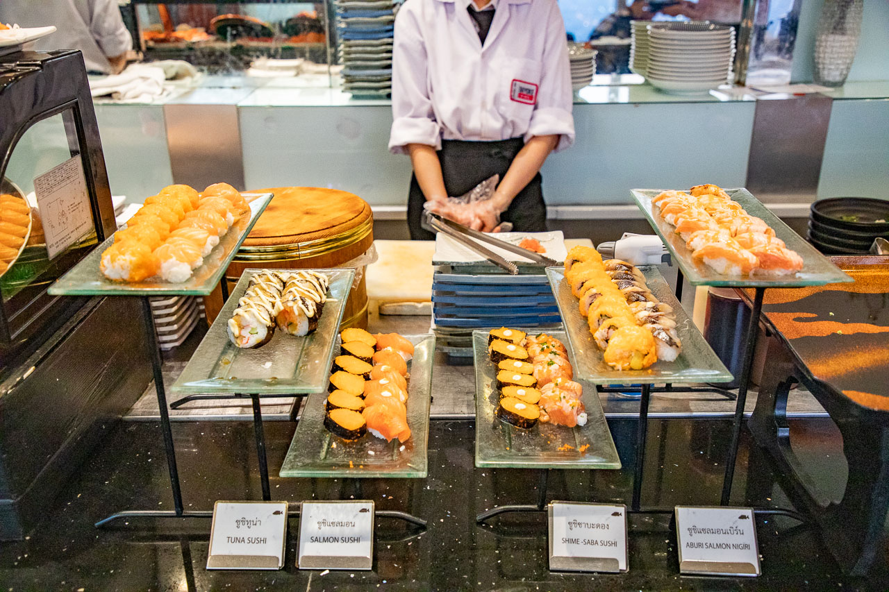 曼谷美食,曼谷彩虹雲霄酒店餐廳自助餐