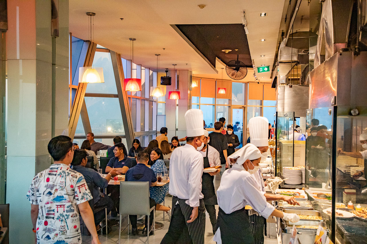 曼谷美食,曼谷彩虹雲霄酒店餐廳自助餐