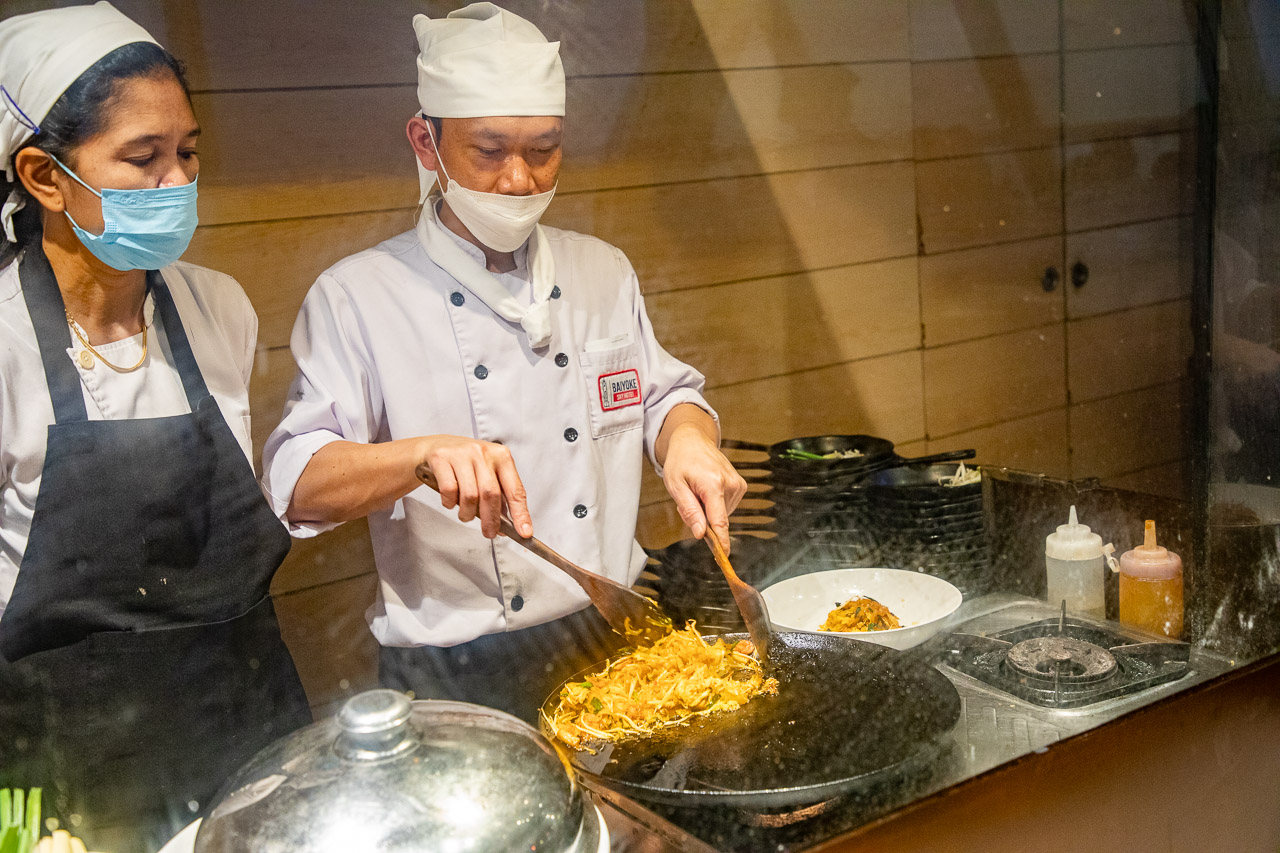 曼谷美食,曼谷彩虹雲霄酒店餐廳自助餐