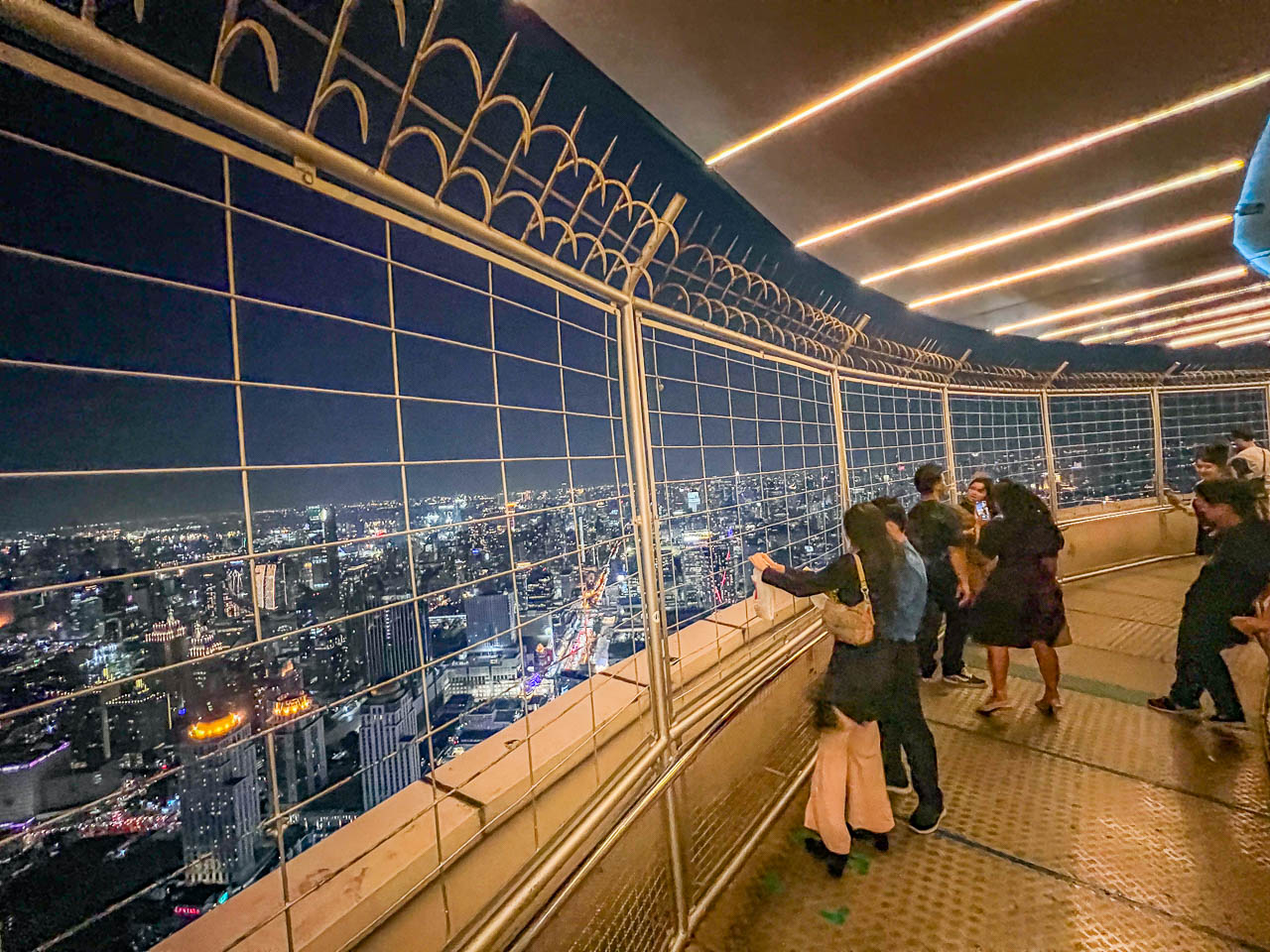 曼谷美食,曼谷彩虹雲霄酒店餐廳自助餐