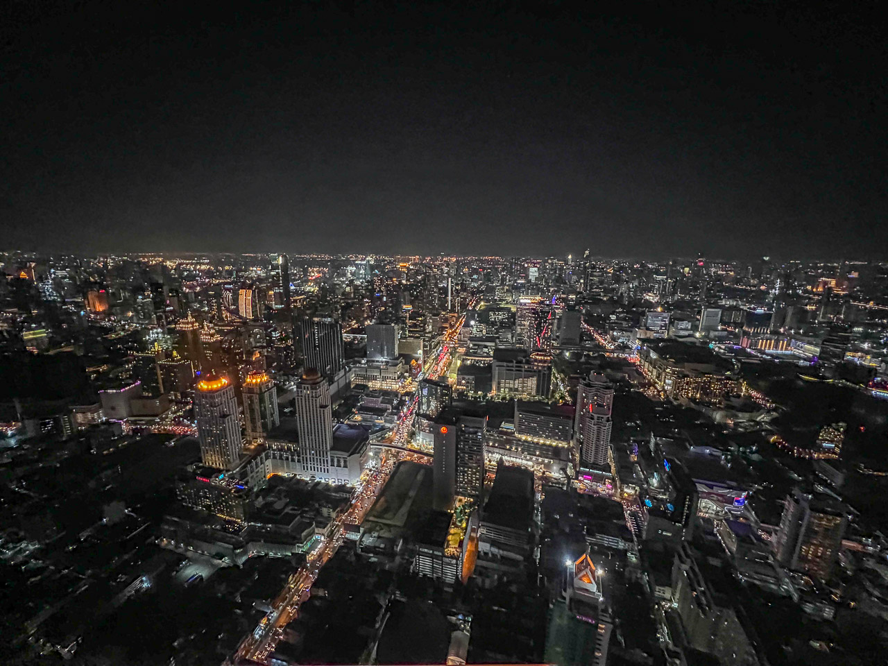曼谷美食,曼谷彩虹雲霄酒店餐廳自助餐