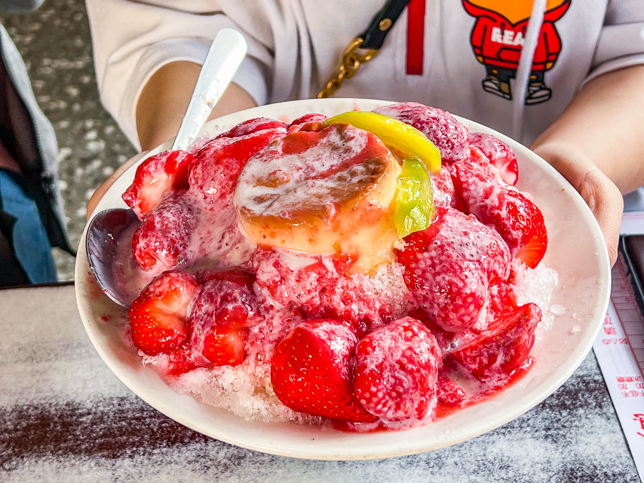 台南美食,台南冰店,台南水果冰,台南老字號水果冰,莉莉水果店