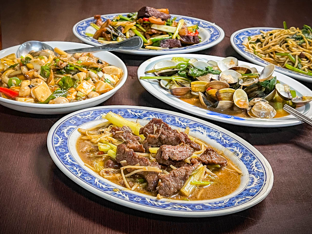 橋頭小吃,橋頭小吃店,橋頭牛肉麵,中壢美食,中壢宵夜,中壢熱炒,中壢快炒 @大手牽小手。玩樂趣