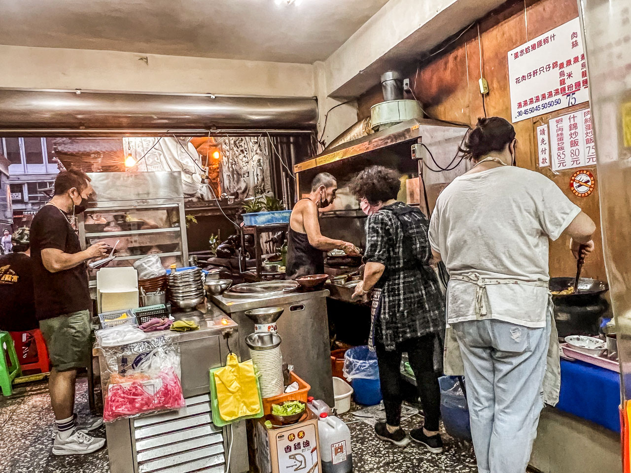 基隆美食,基隆慶安宮廟口咖哩炒麵