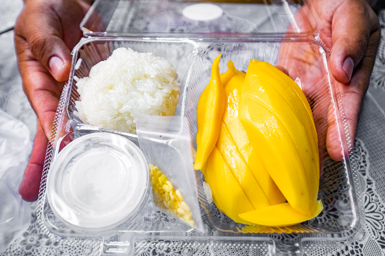 泰國美食,泰國芒果糯米飯,芭達雅美食,芭達雅芒果糯米飯,芭達雅小吃,芭達雅宵夜,蓮姐芒果糯米飯