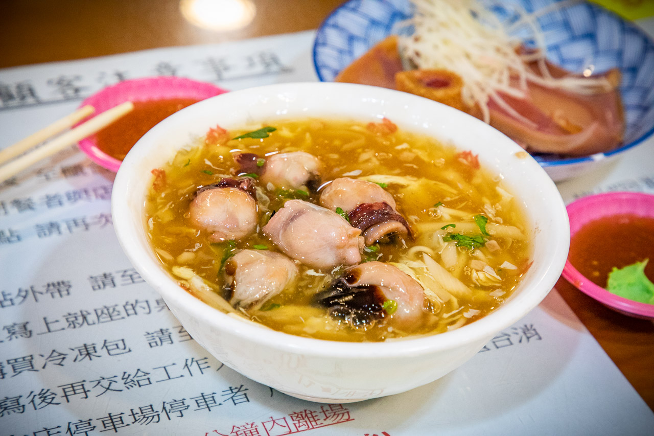 雲林美食,斗六美食,斗六小吃,斗六魷魚嘴羹,雲林魷魚嘴羹,阿國獅魷魚羹,阿國獅魷魚羹停車