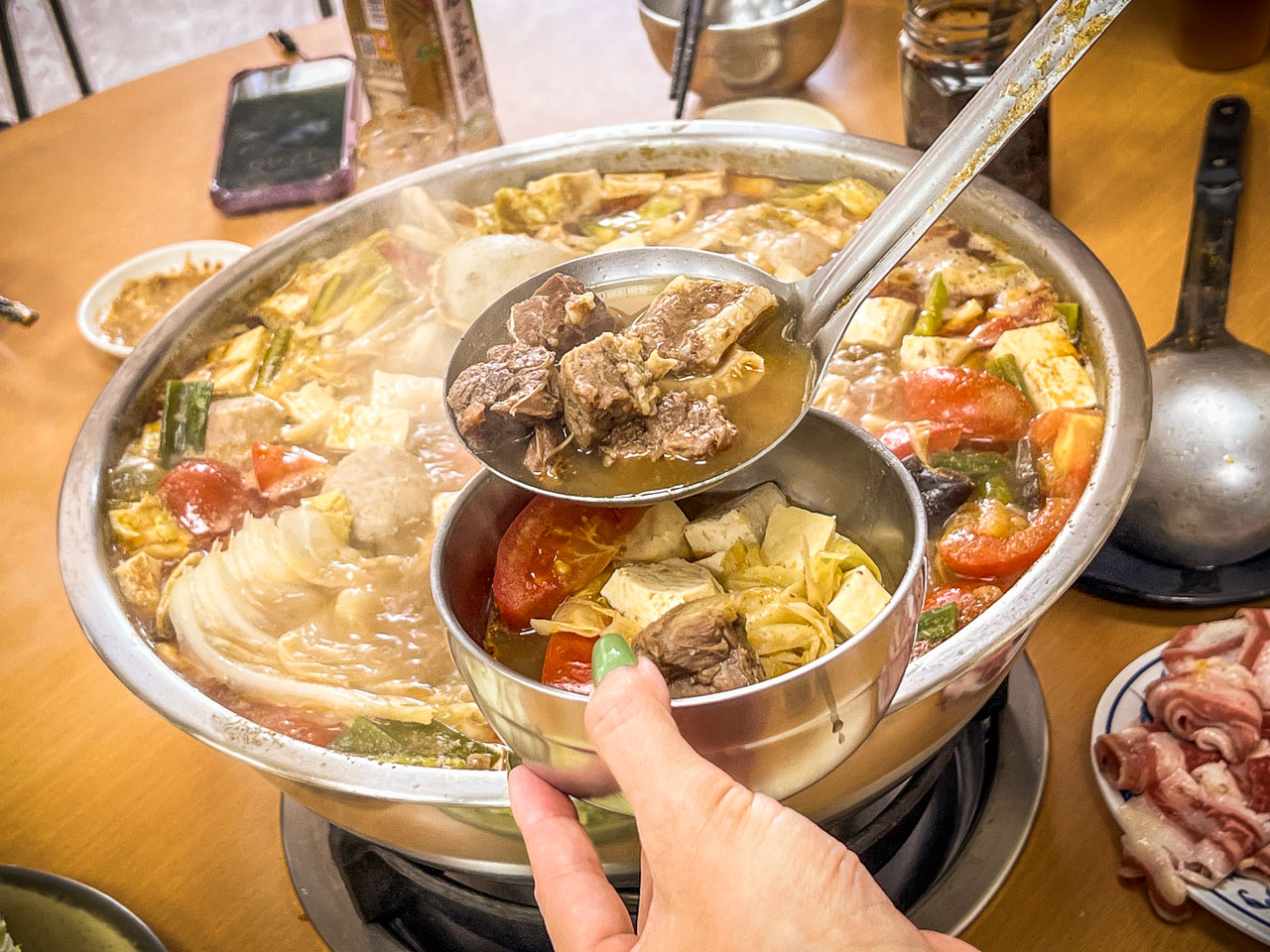 桃園牛肉鍋,老余牛家莊