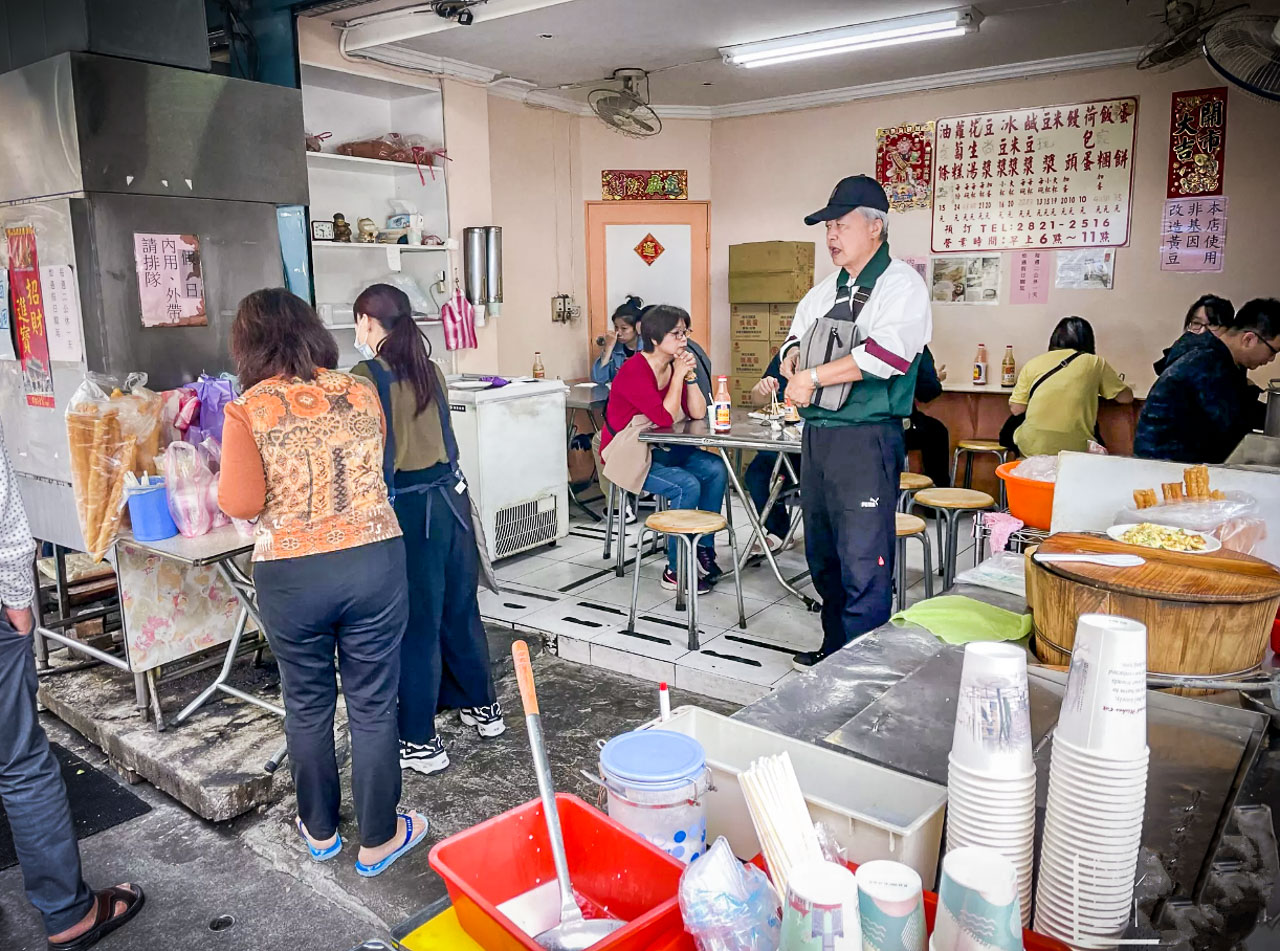 石牌美食,台北早餐,台北蛋餅,石牌蛋餅,石牌早餐,石牌無名手工蛋餅