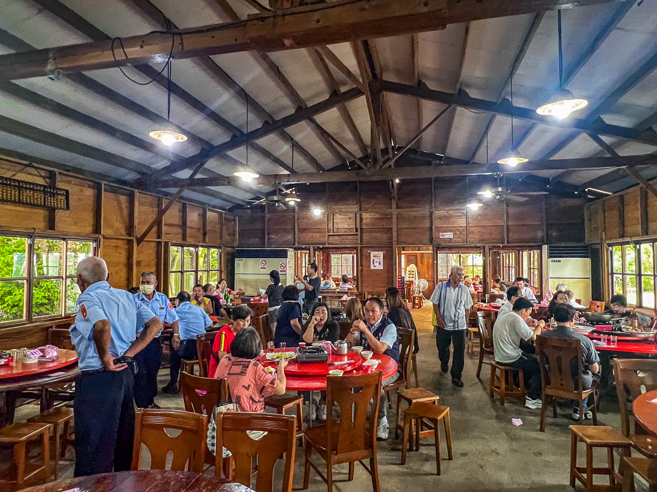桃園美食,4-7休閒魚池餐廳