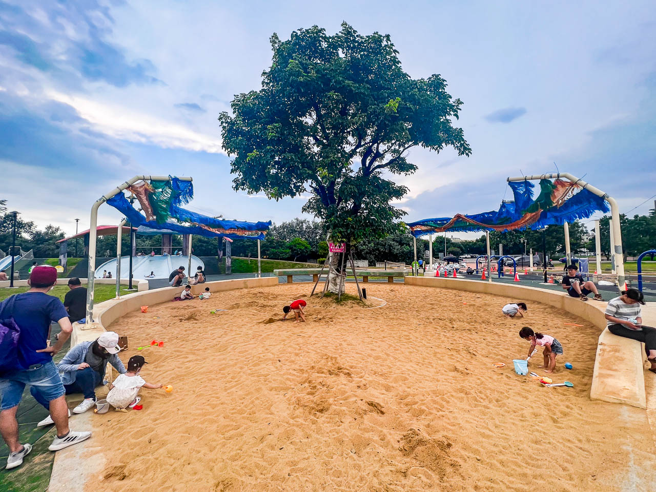火焰山溜滑梯,竹南獅山親子公園