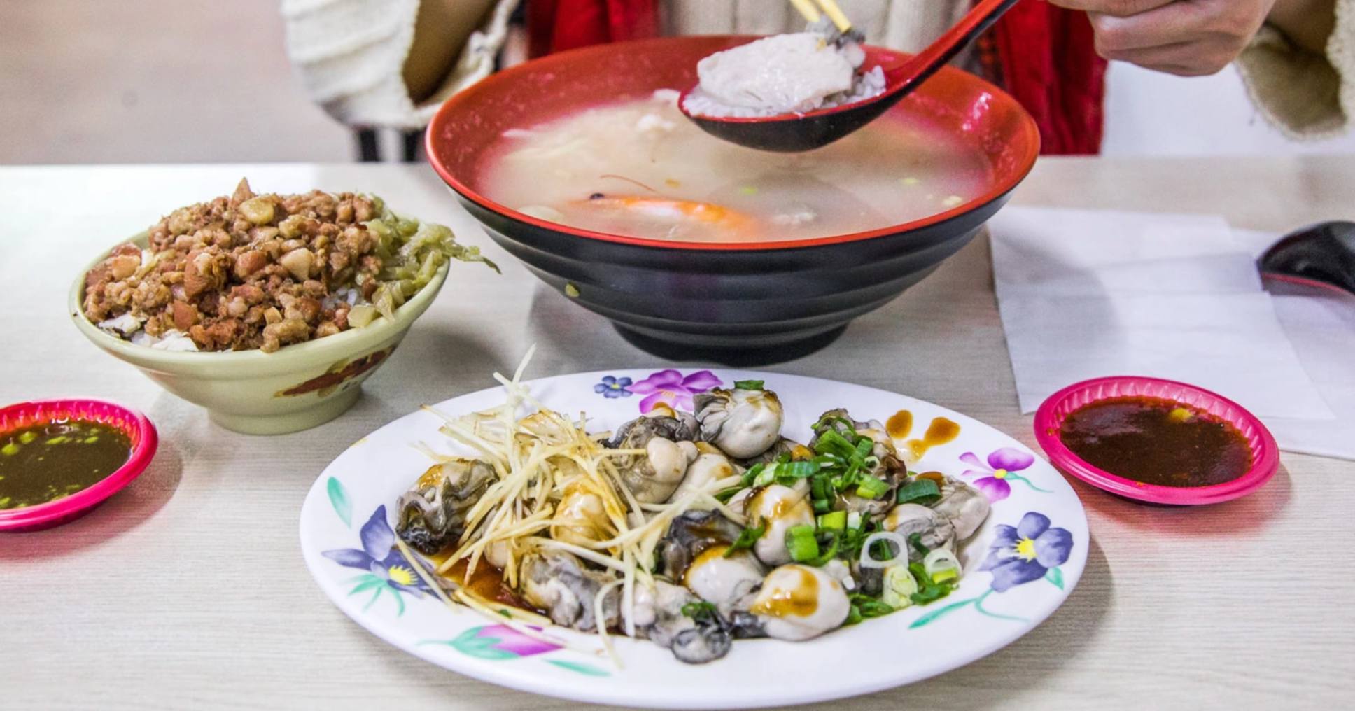 中壢夜市美食,高雄海產粥,中壢海產粥,桃園海鮮粥,中壢美食,桃園美食 @大手牽小手。玩樂趣