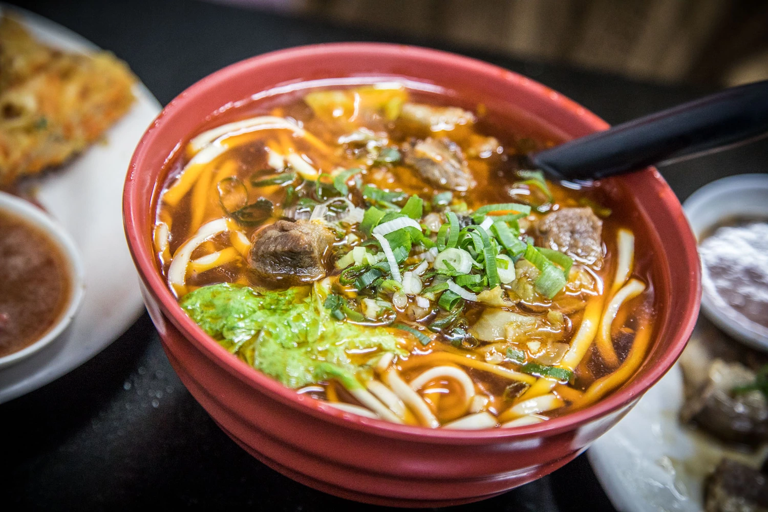 新竹美食,新竹牛肉麵,新竹小吃,竹東美食,竹東牛肉麵,莊記牛肉麵 @大手牽小手。玩樂趣