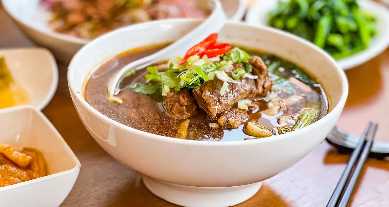 中壢美食,中壢小吃,中壢牛肉麵,新寶島牛肉麵 @大手牽小手。玩樂趣