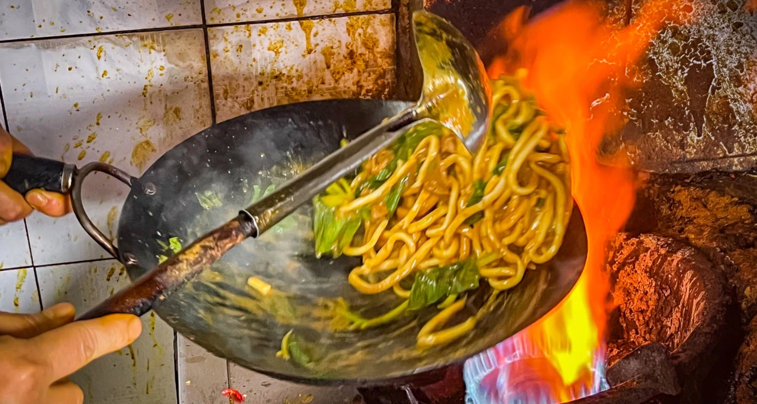 基隆咖哩炒麵,阿祿咖哩沙茶專賣店,流浪頭咖哩麵,基隆美食,基隆小吃 @大手牽小手。玩樂趣