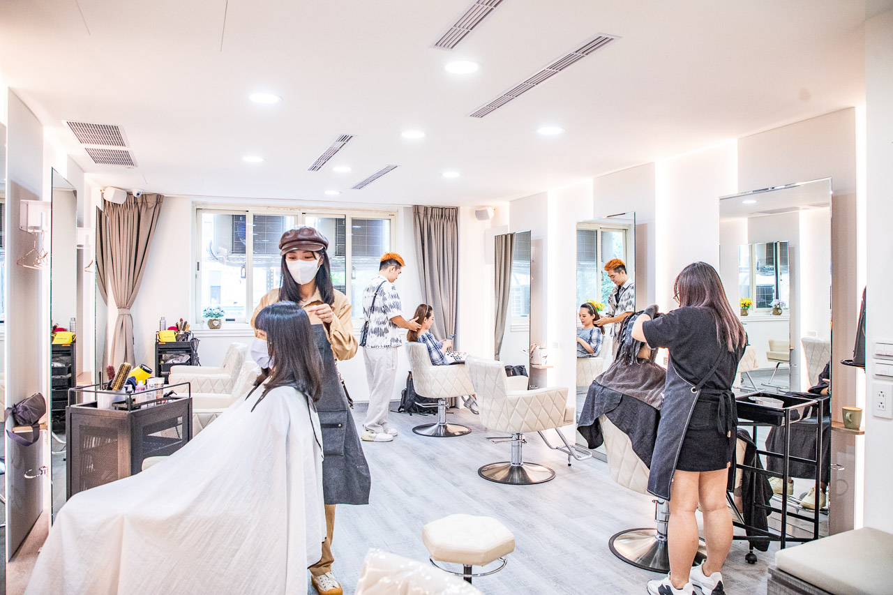板橋染髮推薦,Azone髮廊新月殿
