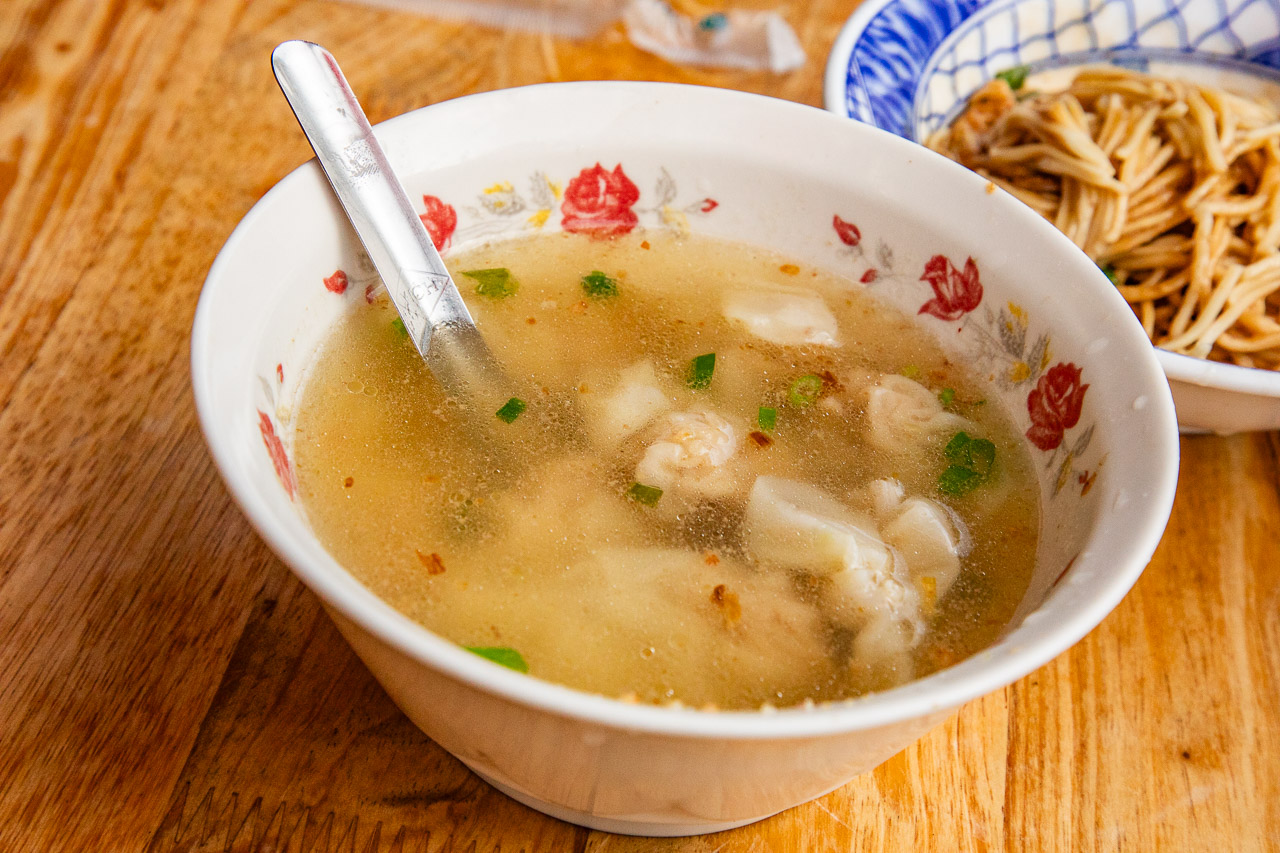 宜蘭美食,火生餛飩麵店