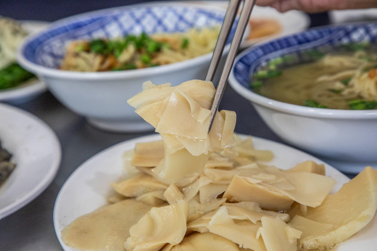 宜蘭美食,黑雞發擔擔麵
