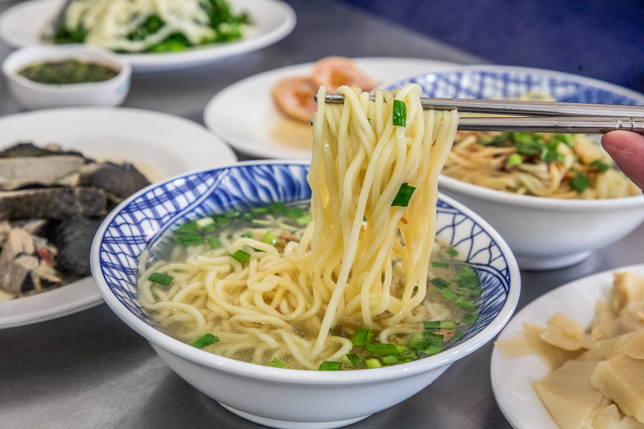 宜蘭美食,黑雞發擔擔麵