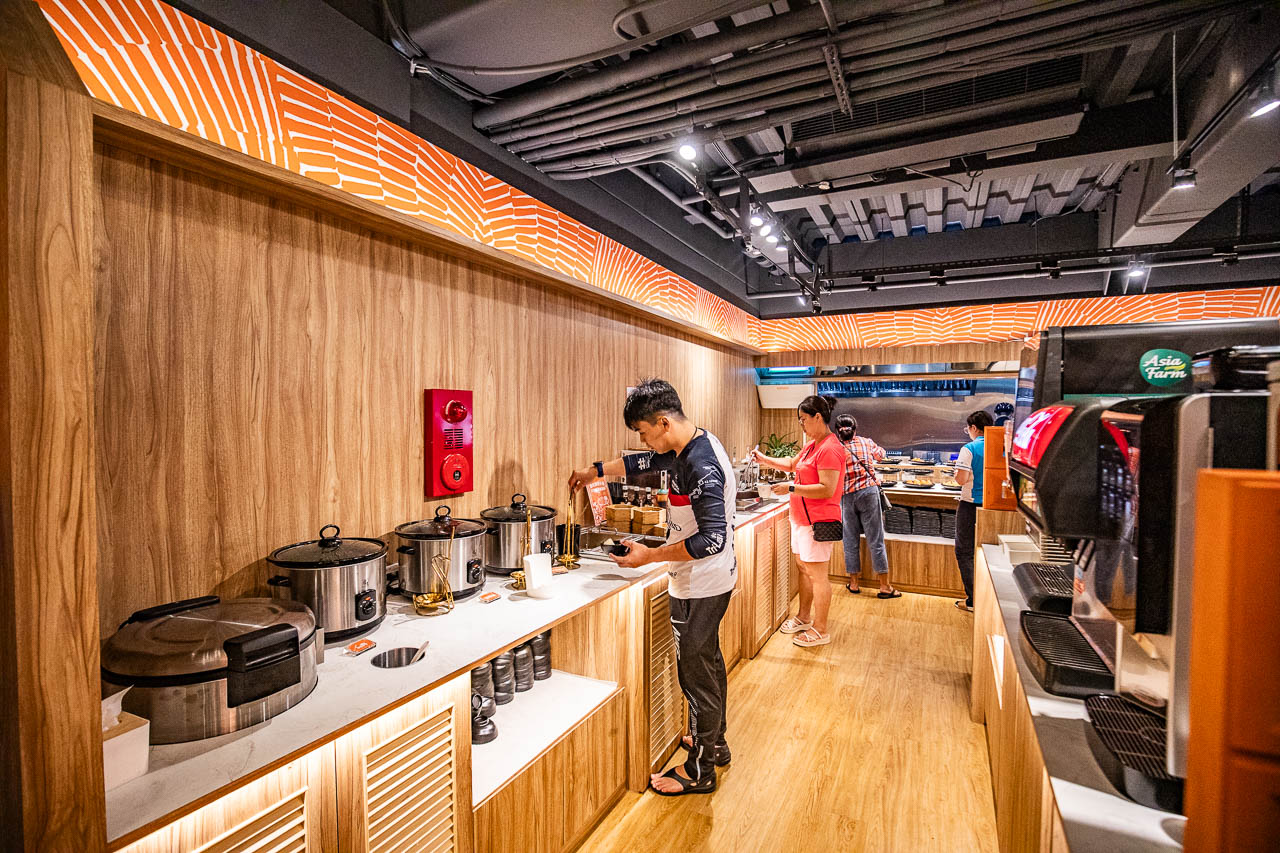 桃園牛排,夯尼夯尼牛排百匯桃園愛買店