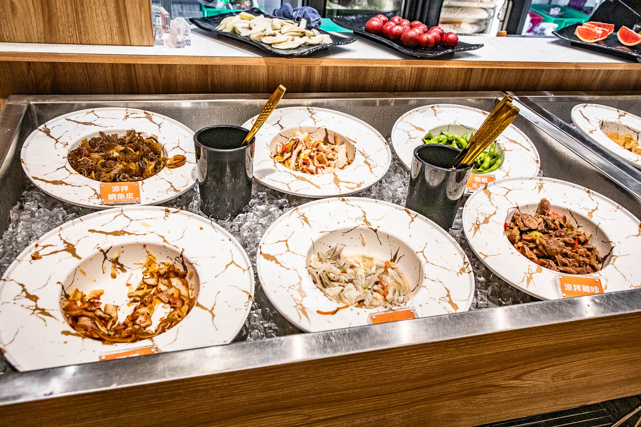桃園牛排,夯尼夯尼牛排百匯桃園愛買店